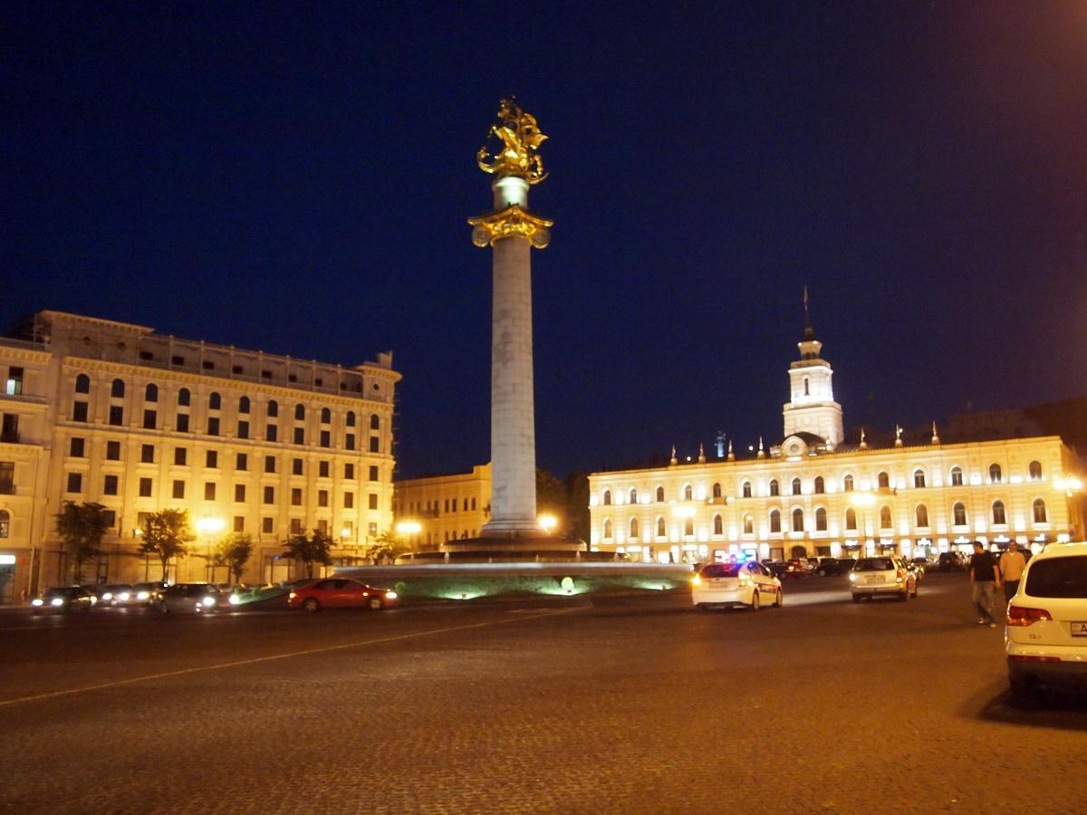 All Seasons Hotel On Freedom Square Tiflis Dış mekan fotoğraf